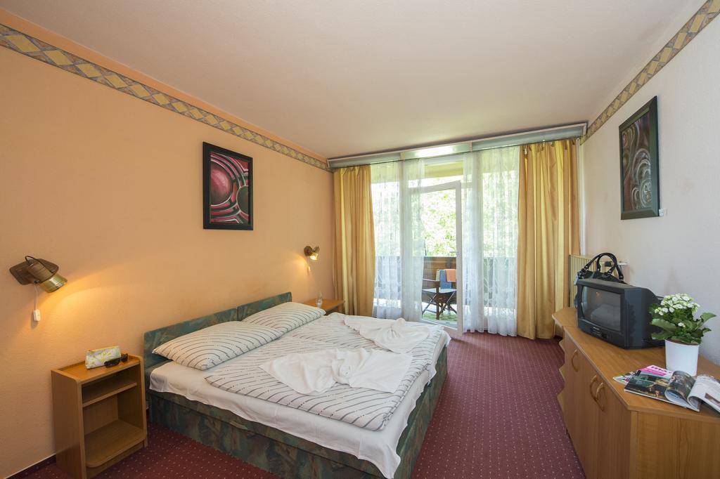 Familia Hotel Balatonboglár Zimmer foto